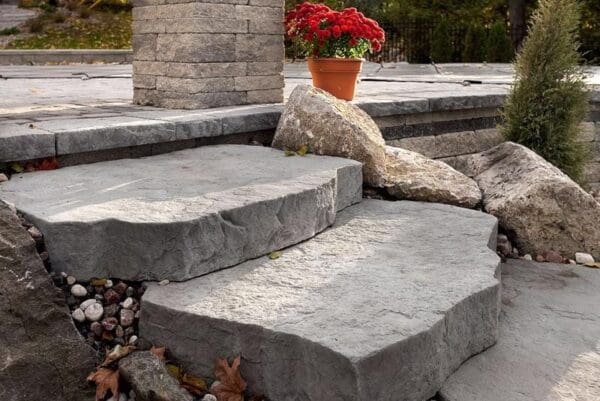 Techo-Bloc - Maya Step